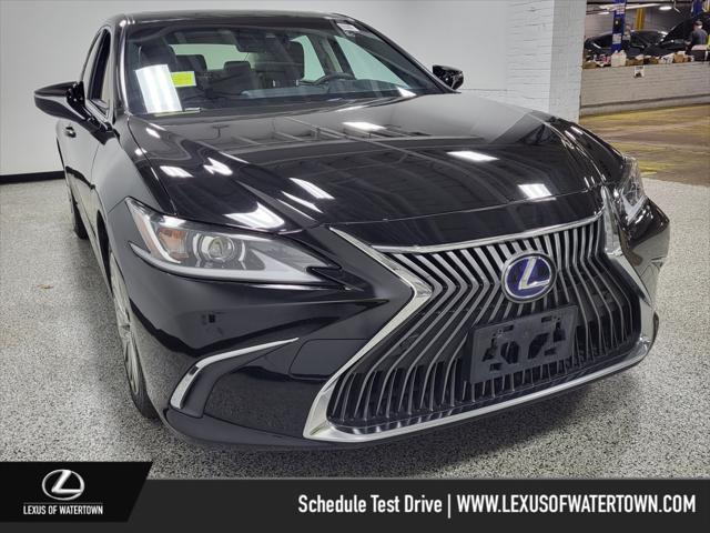 used 2019 Lexus ES 300h car, priced at $29,575
