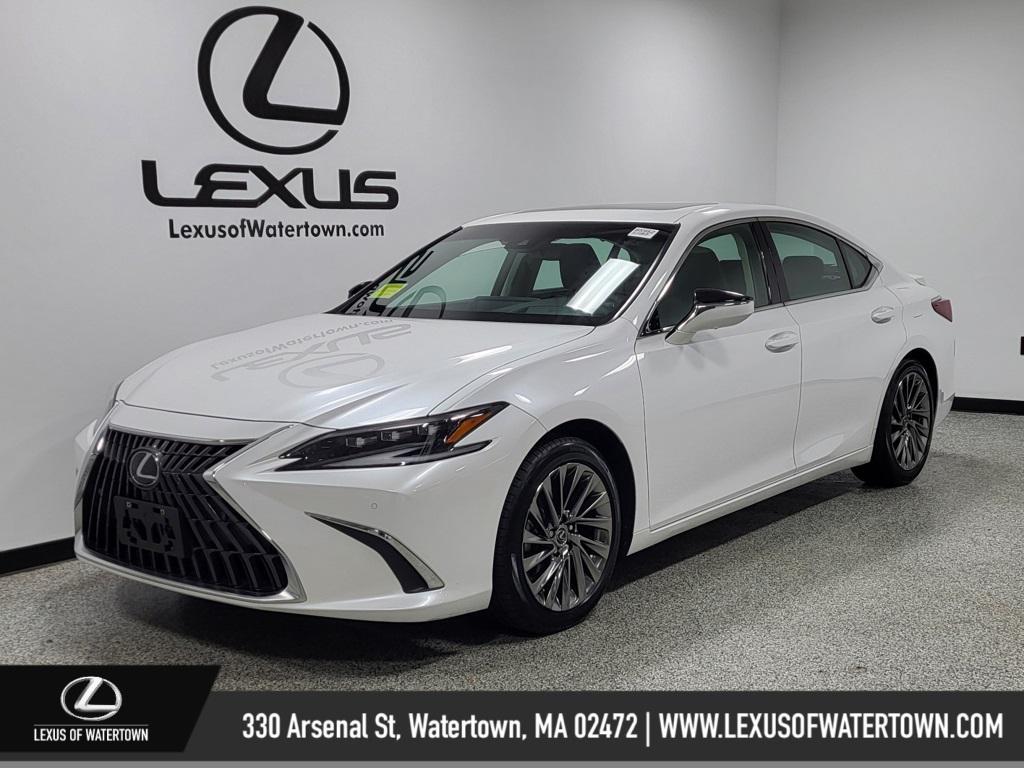 used 2024 Lexus ES 300h car, priced at $44,444