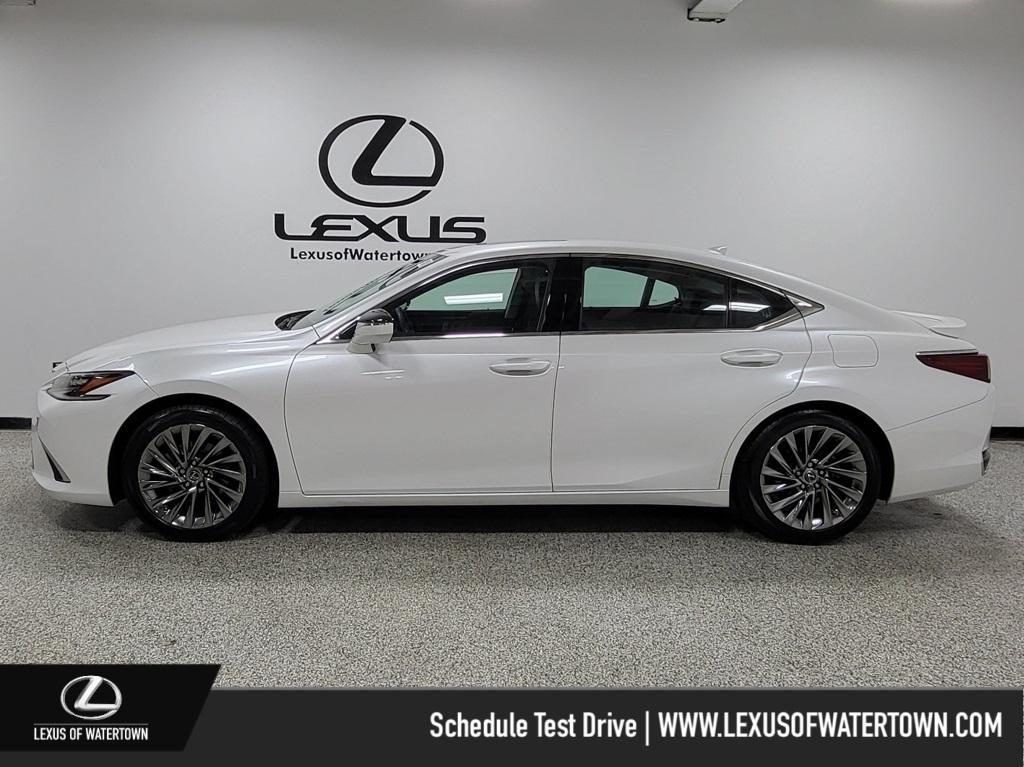 used 2024 Lexus ES 300h car, priced at $41,775