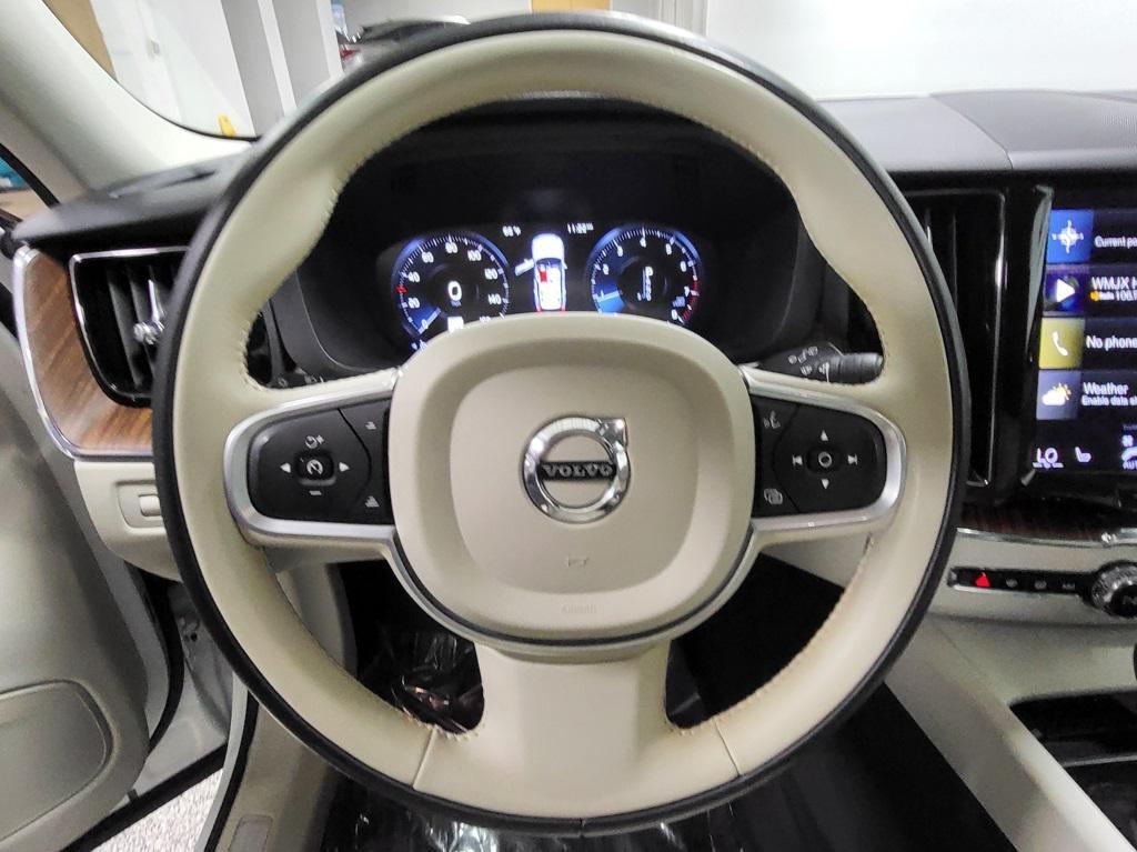 used 2021 Volvo XC60 car, priced at $25,775