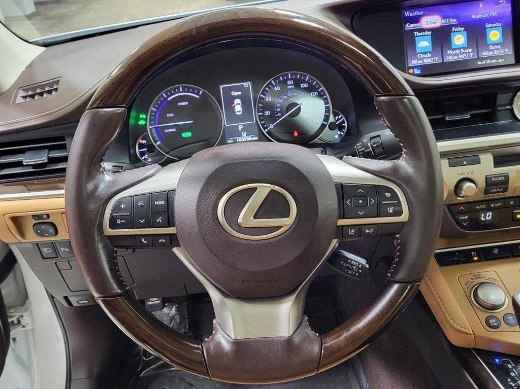 used 2018 Lexus ES 300h car, priced at $21,774
