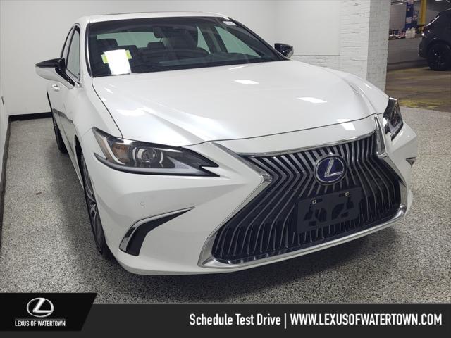 used 2021 Lexus ES 300h car, priced at $34,997