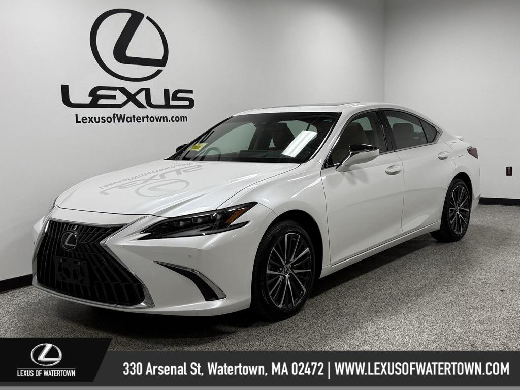 used 2025 Lexus ES 300h car, priced at $43,996
