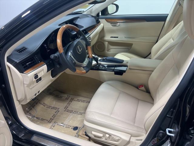 used 2015 Lexus ES 300h car, priced at $23,774