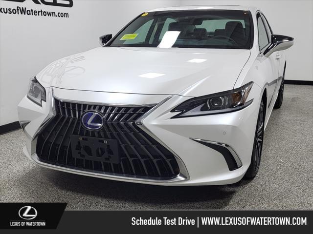 used 2022 Lexus ES 300h car, priced at $34,994