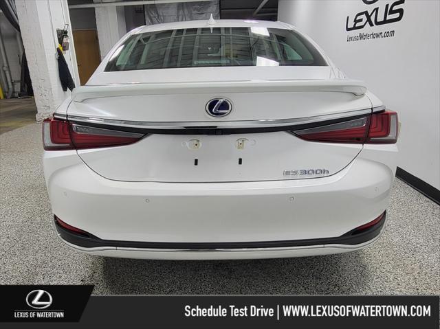 used 2022 Lexus ES 300h car, priced at $34,994