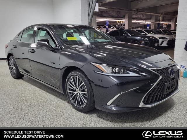 used 2022 Lexus ES 300h car, priced at $40,885