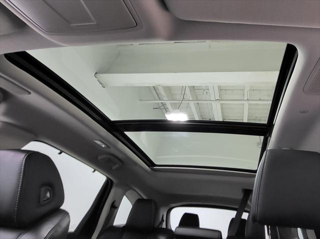 used 2025 Acura MDX car, priced at $51,992