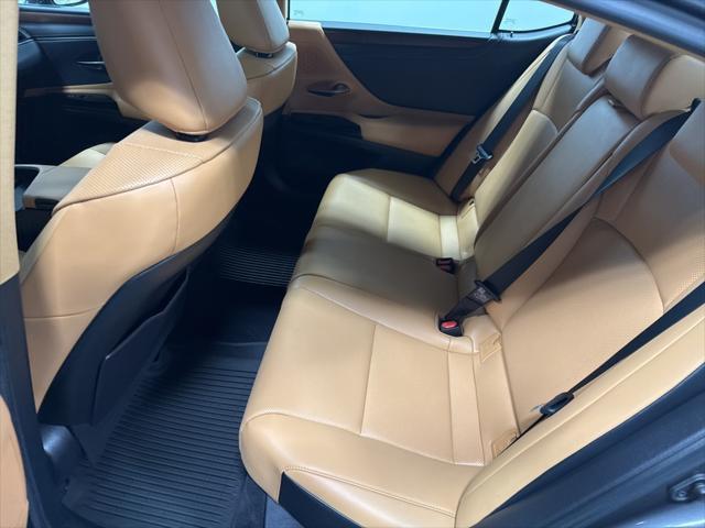 used 2023 Lexus ES 350 car, priced at $39,991