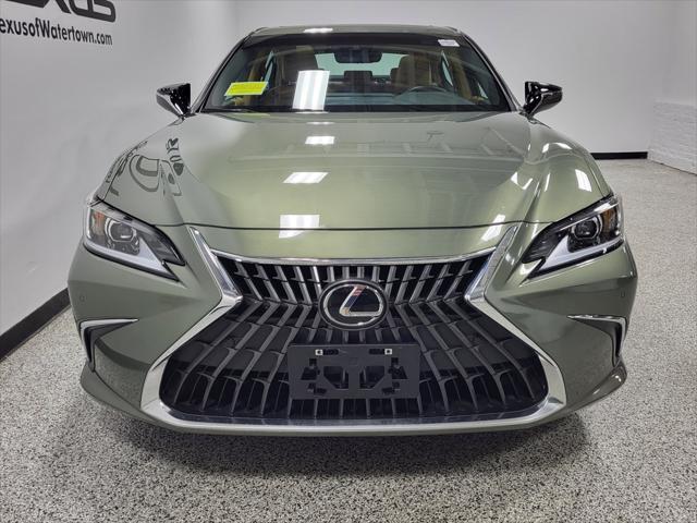 used 2025 Lexus ES 300h car, priced at $44,889