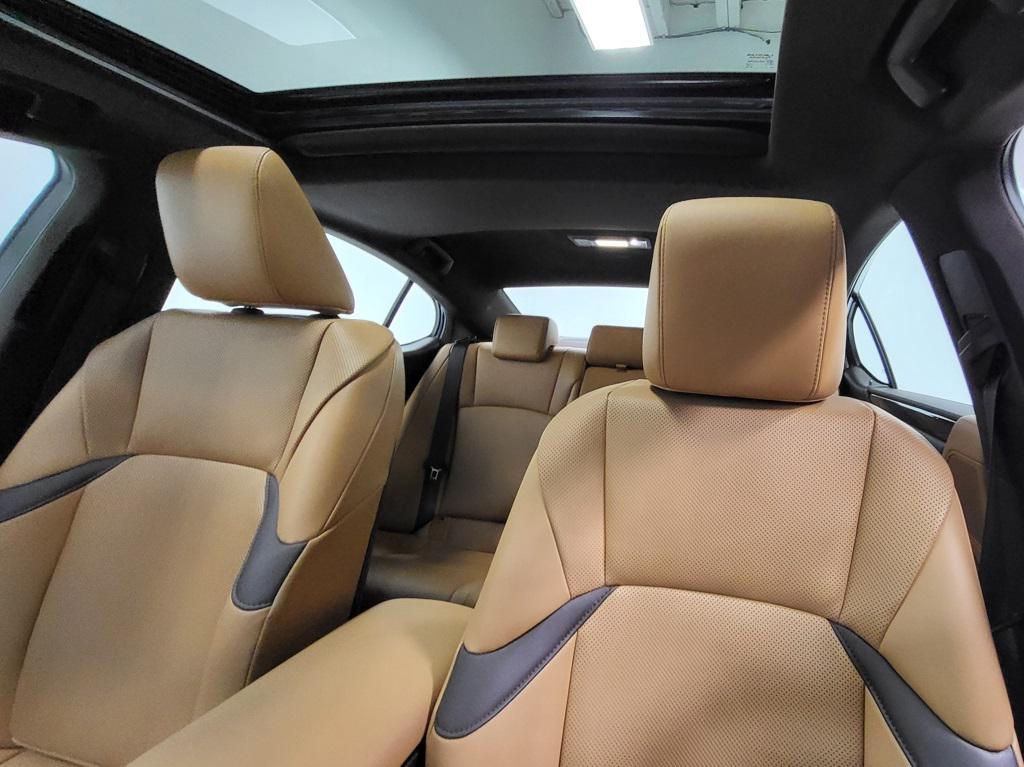 used 2021 Lexus ES 350 car, priced at $31,584