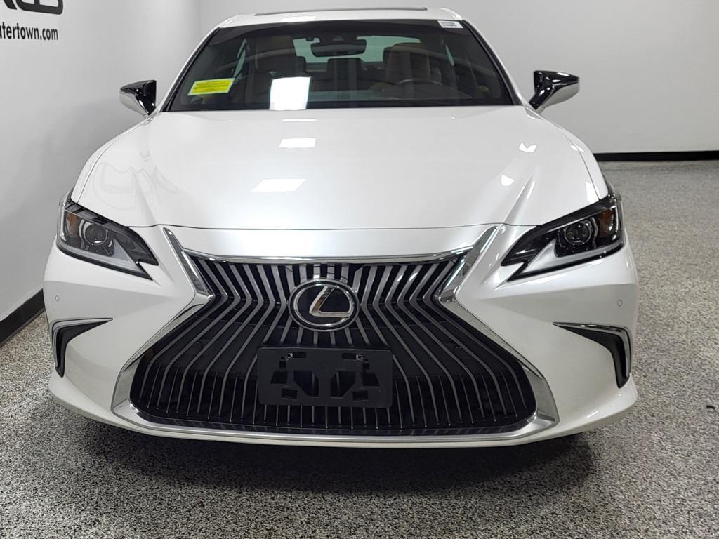 used 2021 Lexus ES 350 car, priced at $31,584