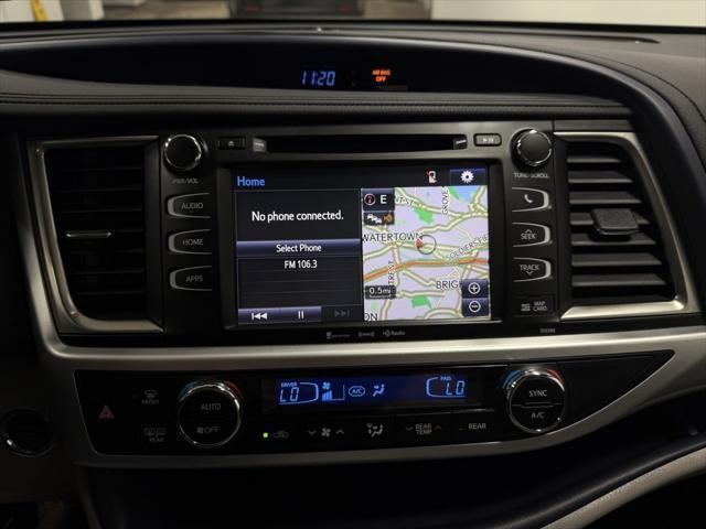 used 2019 Toyota Highlander car, priced at $27,997