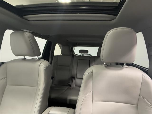 used 2019 Toyota Highlander car, priced at $27,997
