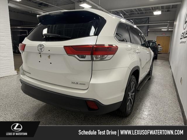 used 2019 Toyota Highlander car, priced at $27,997