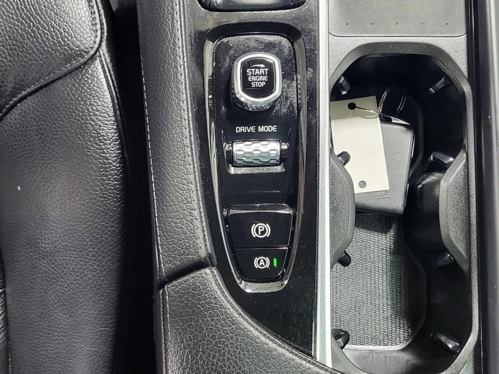 used 2021 Volvo XC90 car, priced at $26,445