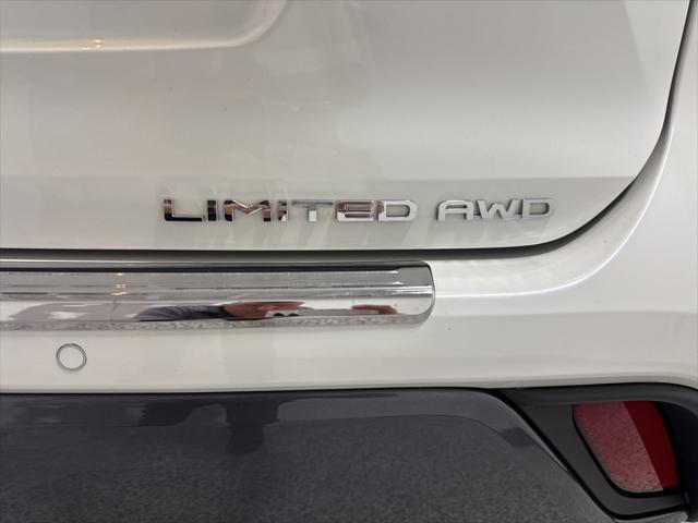 used 2021 Toyota Highlander car, priced at $39,993