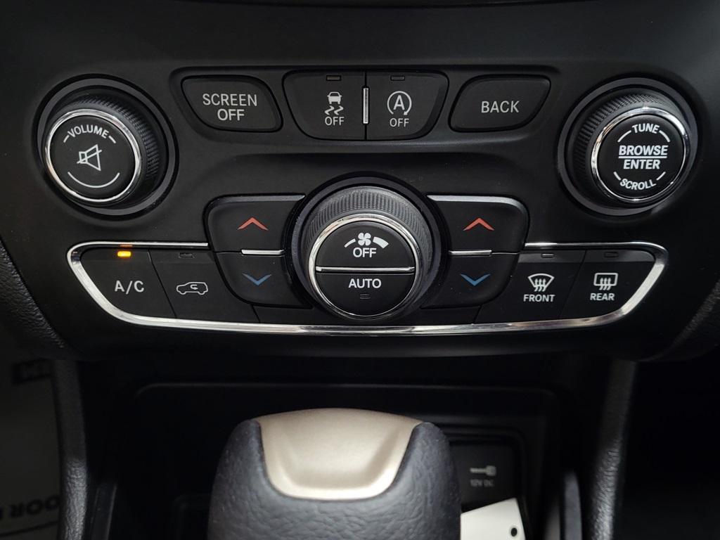 used 2016 Jeep Cherokee car, priced at $13,878