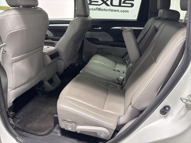 used 2018 Toyota Highlander car, priced at $23,777