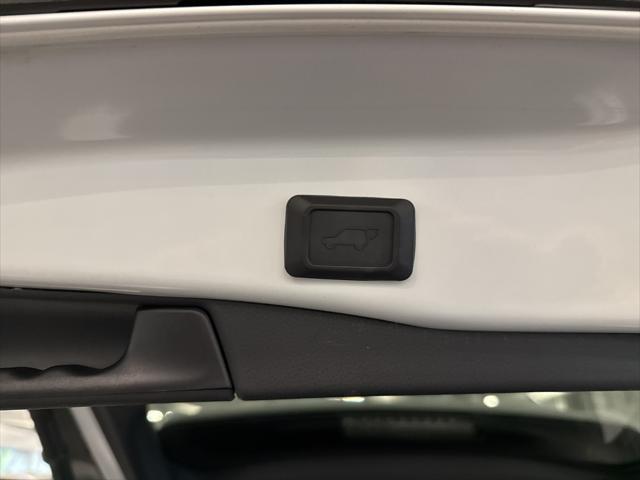 used 2022 Toyota RAV4 car, priced at $33,333
