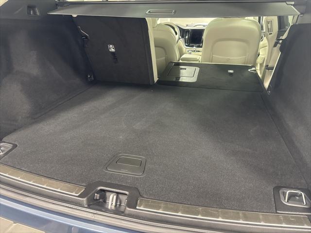 used 2023 Volvo XC60 car, priced at $35,887