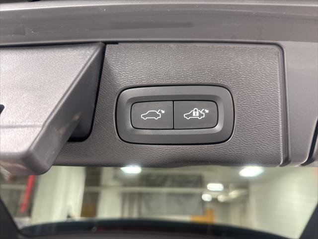used 2023 Volvo XC60 car, priced at $35,887