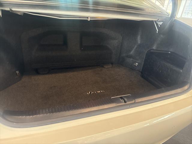 used 2014 Lexus ES 300h car, priced at $15,991