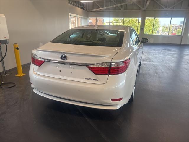 used 2014 Lexus ES 300h car, priced at $15,991