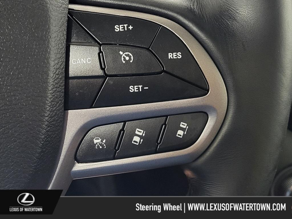used 2021 Jeep Cherokee car, priced at $25,496