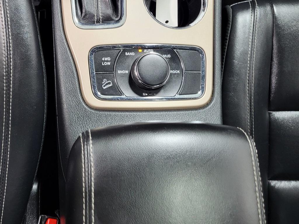 used 2016 Jeep Grand Cherokee car, priced at $18,442