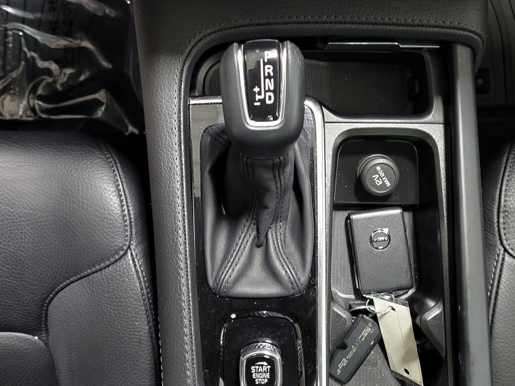 used 2020 Volvo XC90 car, priced at $32,441