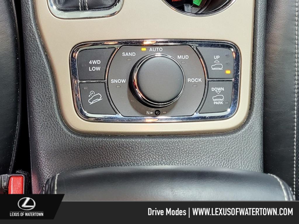 used 2017 Jeep Grand Cherokee car, priced at $18,444