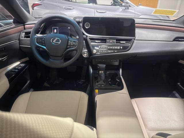used 2025 Lexus ES 300h car, priced at $43,993