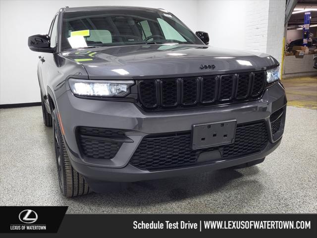 used 2023 Jeep Grand Cherokee car, priced at $38,722