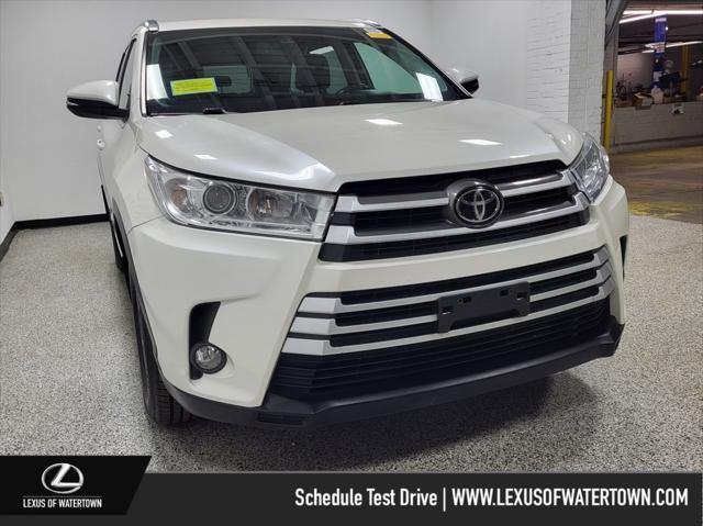 used 2018 Toyota Highlander car, priced at $24,444