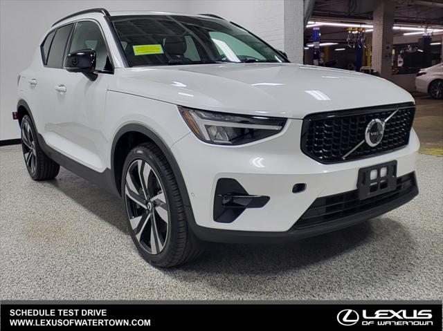 used 2023 Volvo XC40 car, priced at $32,889