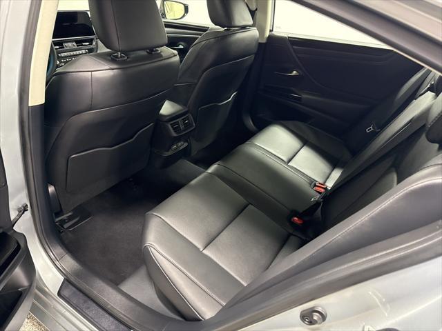 used 2025 Lexus ES 300h car, priced at $45,991