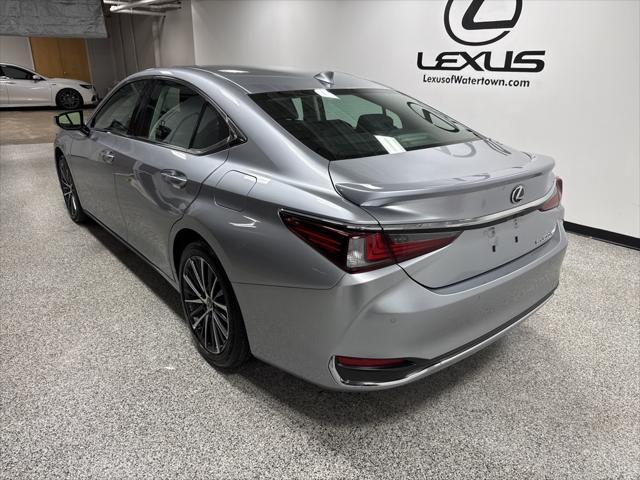 used 2025 Lexus ES 300h car, priced at $45,991