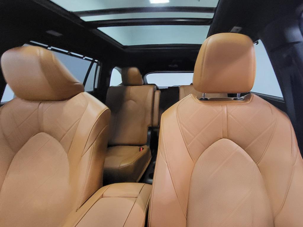 used 2022 Toyota Highlander car, priced at $43,775