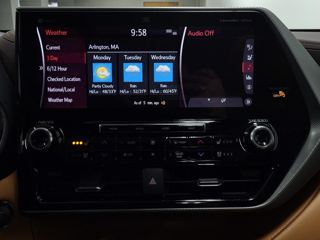 used 2022 Toyota Highlander car, priced at $43,775