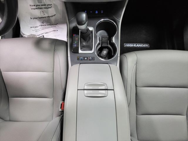 used 2017 Toyota Highlander car, priced at $27,997
