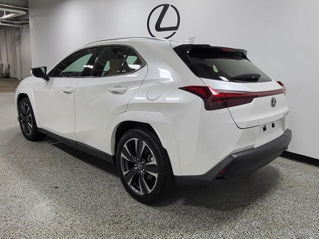 used 2025 Lexus UX 300h car, priced at $40,887