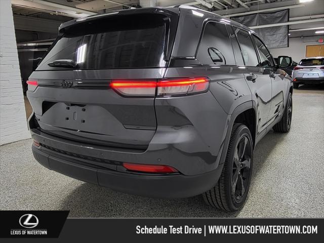 used 2024 Jeep Grand Cherokee car, priced at $39,777