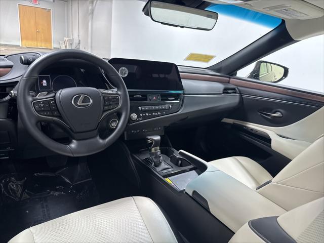 used 2025 Lexus ES 300h car, priced at $44,771