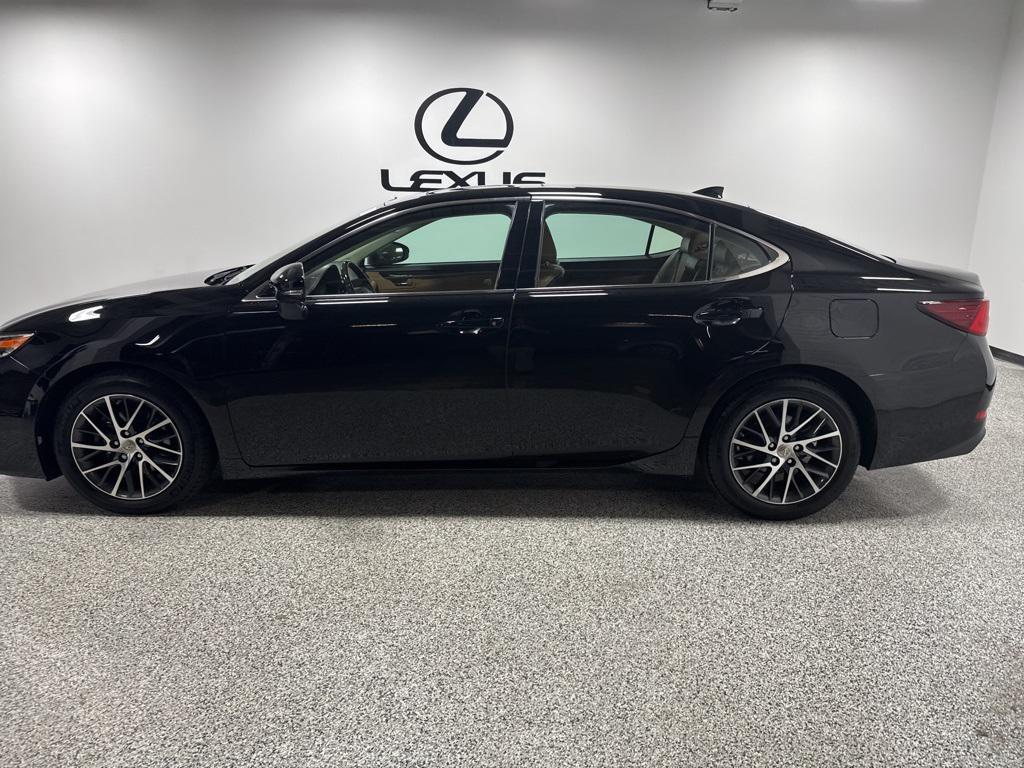 used 2016 Lexus ES 350 car, priced at $20,868