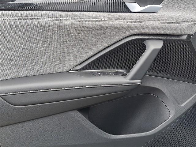 new 2025 Volkswagen Tiguan car, priced at $31,777