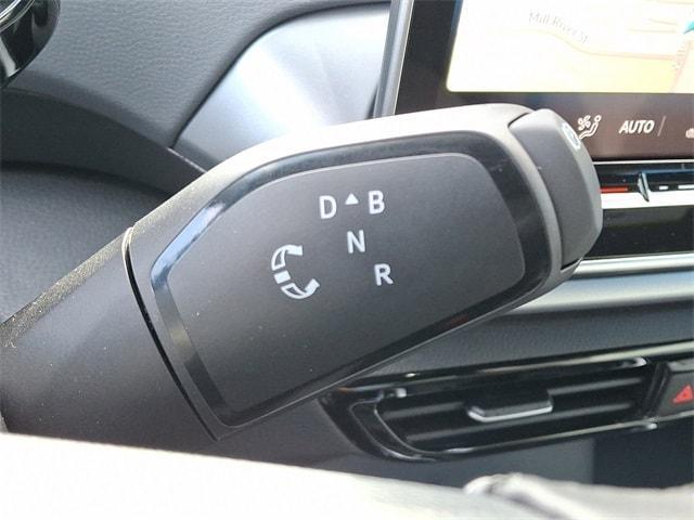 new 2025 Volkswagen ID.4 car
