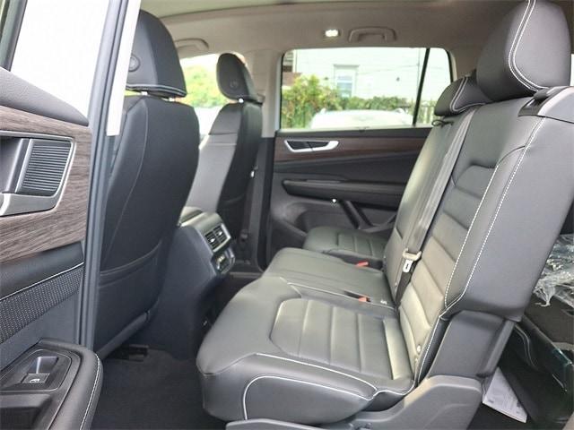 new 2026 Volkswagen Atlas car, priced at $52,099