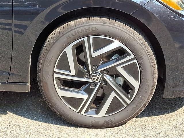 used 2024 Volkswagen Jetta car, priced at $28,998