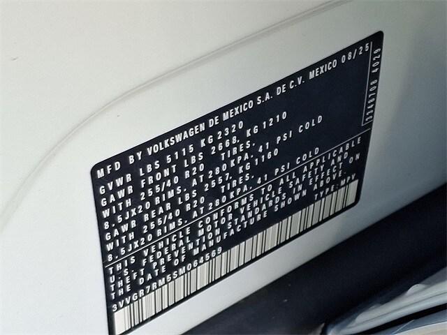 new 2025 Volkswagen Tiguan car, priced at $38,777